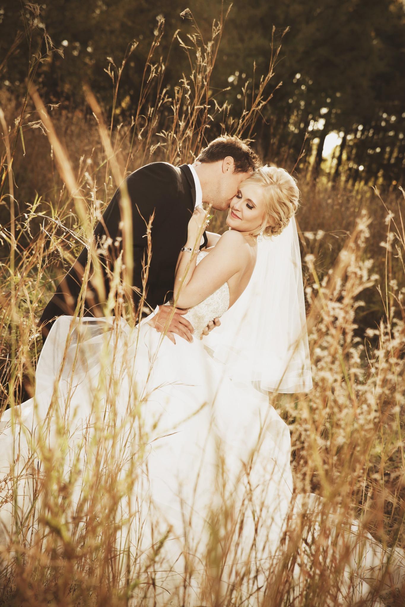 Belleville IL Wedding Photographer - Larissa Photography